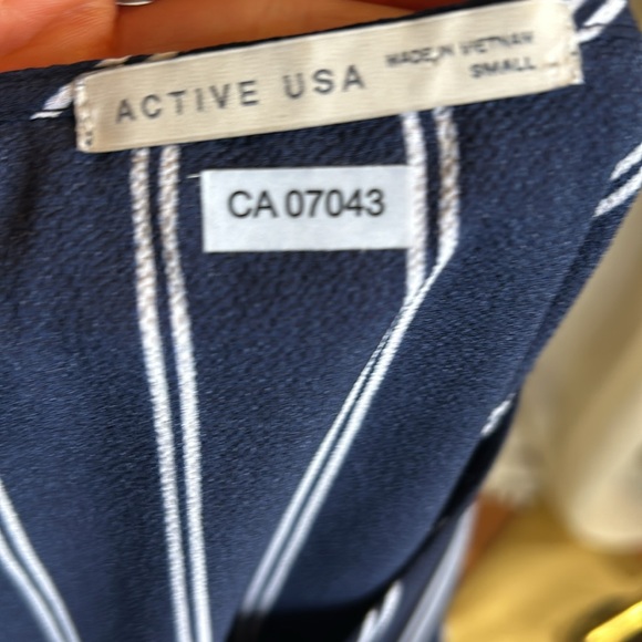 Navy with white stripes button blouse size small - Picture 4 of 5